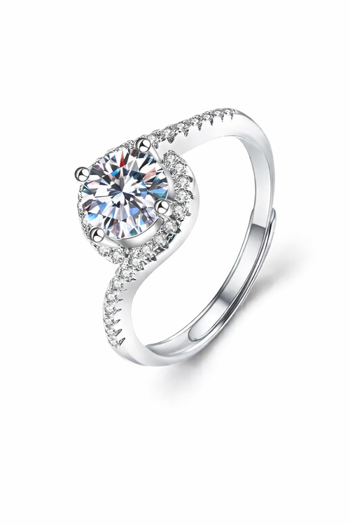 Athena Ring – Zirkonia mit Vierzackenfassung und mandelförmigem Pavé-Rahmen, Edelstahl mit Platinbeschichtung
