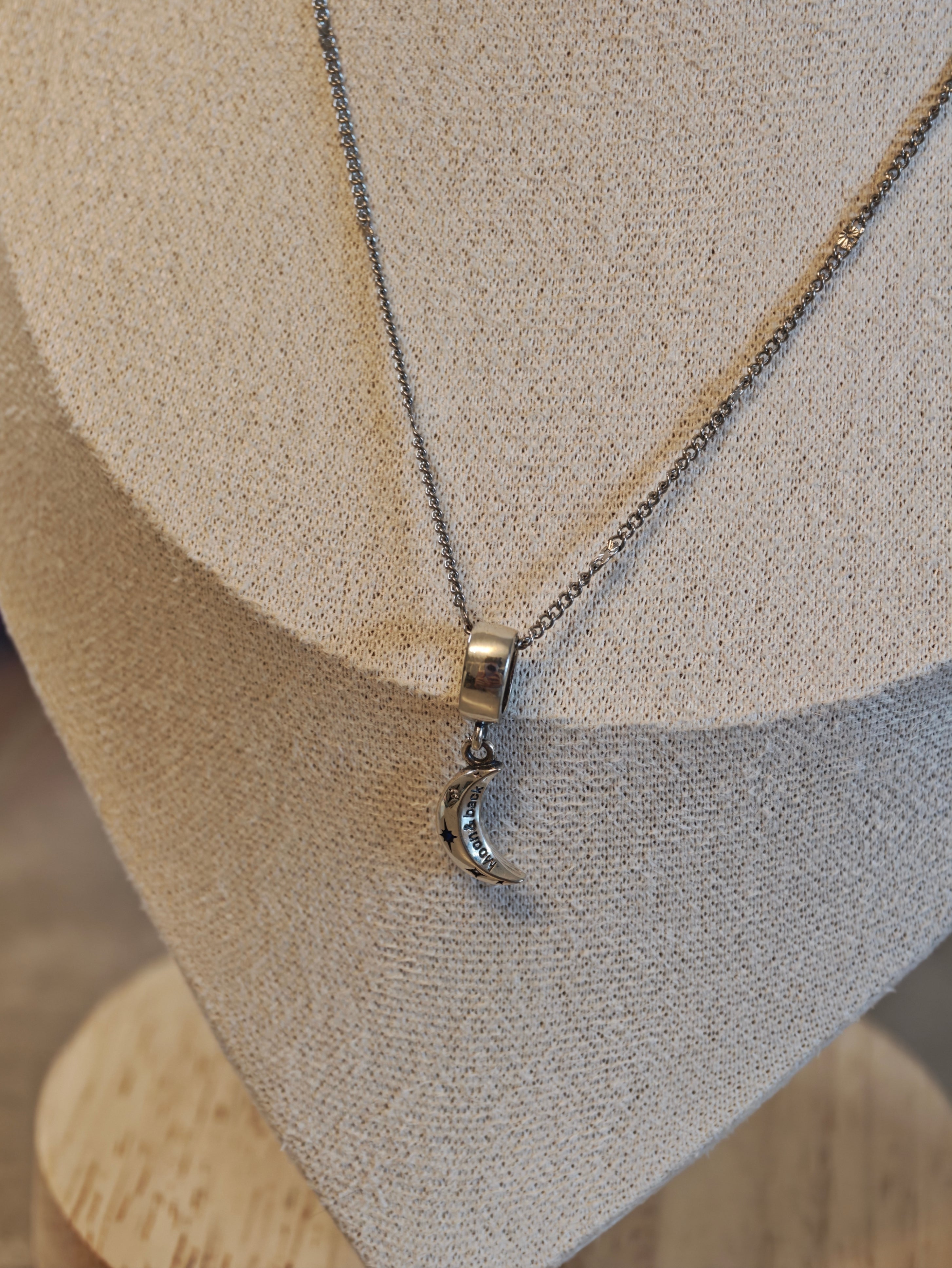 Sonne & Mond Collier Set – Sterlingsilber Partnerkette mit Mond- und Sonnen-Anhänger, Edelstahlketten in Silber und Gold, 42 cm