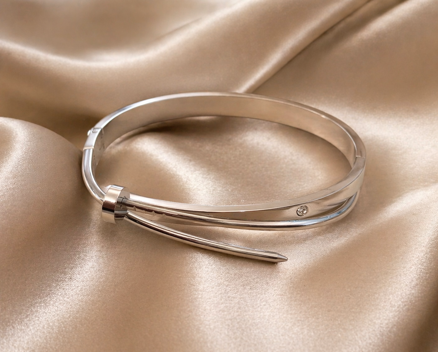 Noémie Armband – Edelstahl mit 18K Goldvergoldung oder in silberfarbener Ausführung – Femmes Collection | Alextra Jewelry