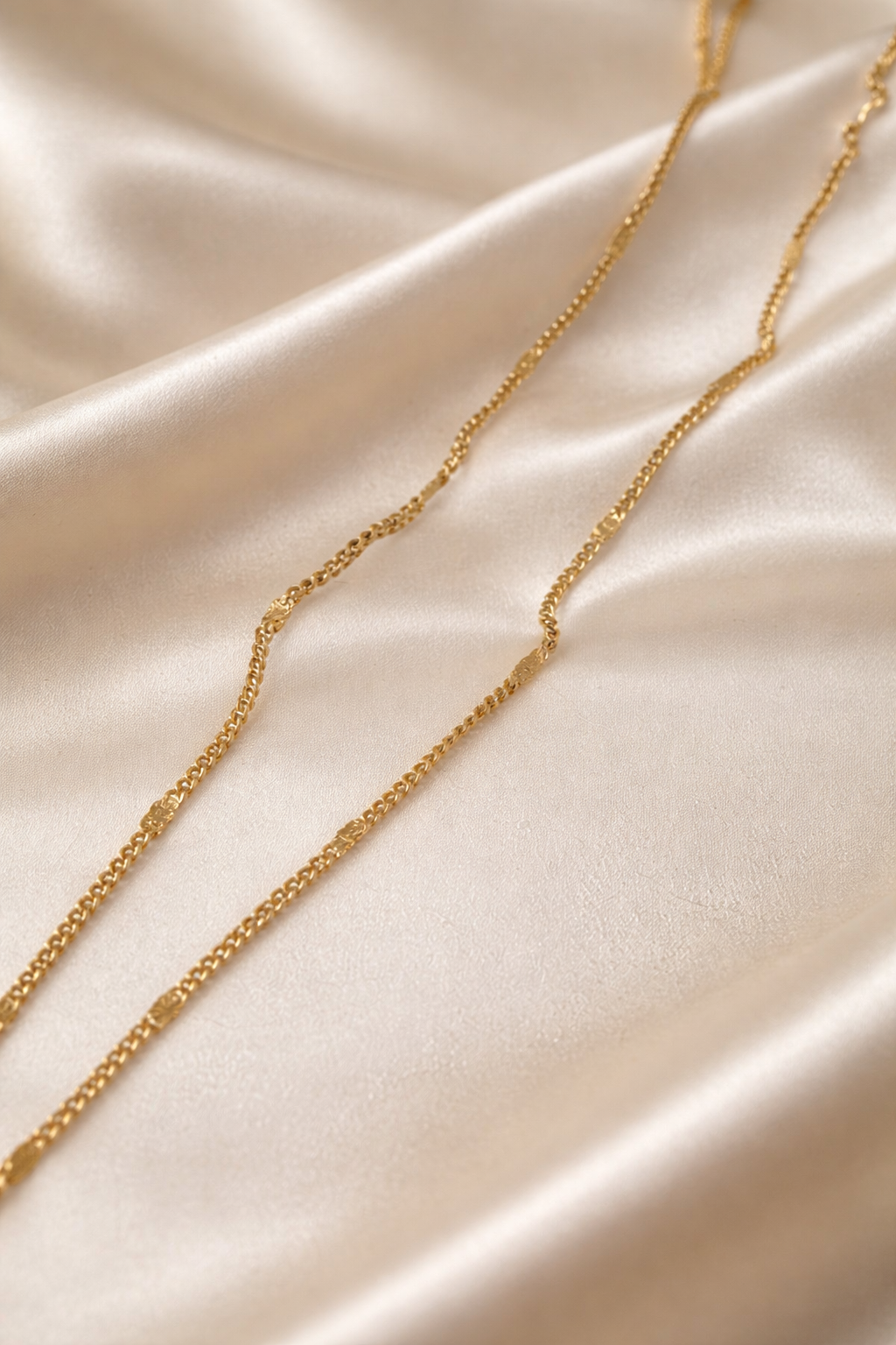 Points Kette – Edelstahl mit 18K Goldvergoldung – Kugelkette | Alextra Jewelry