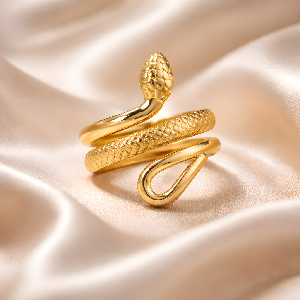Serpentine Ring – Edelstahl mit 18K Goldvergoldung – Schlangen-Design | Alextra Jewelry