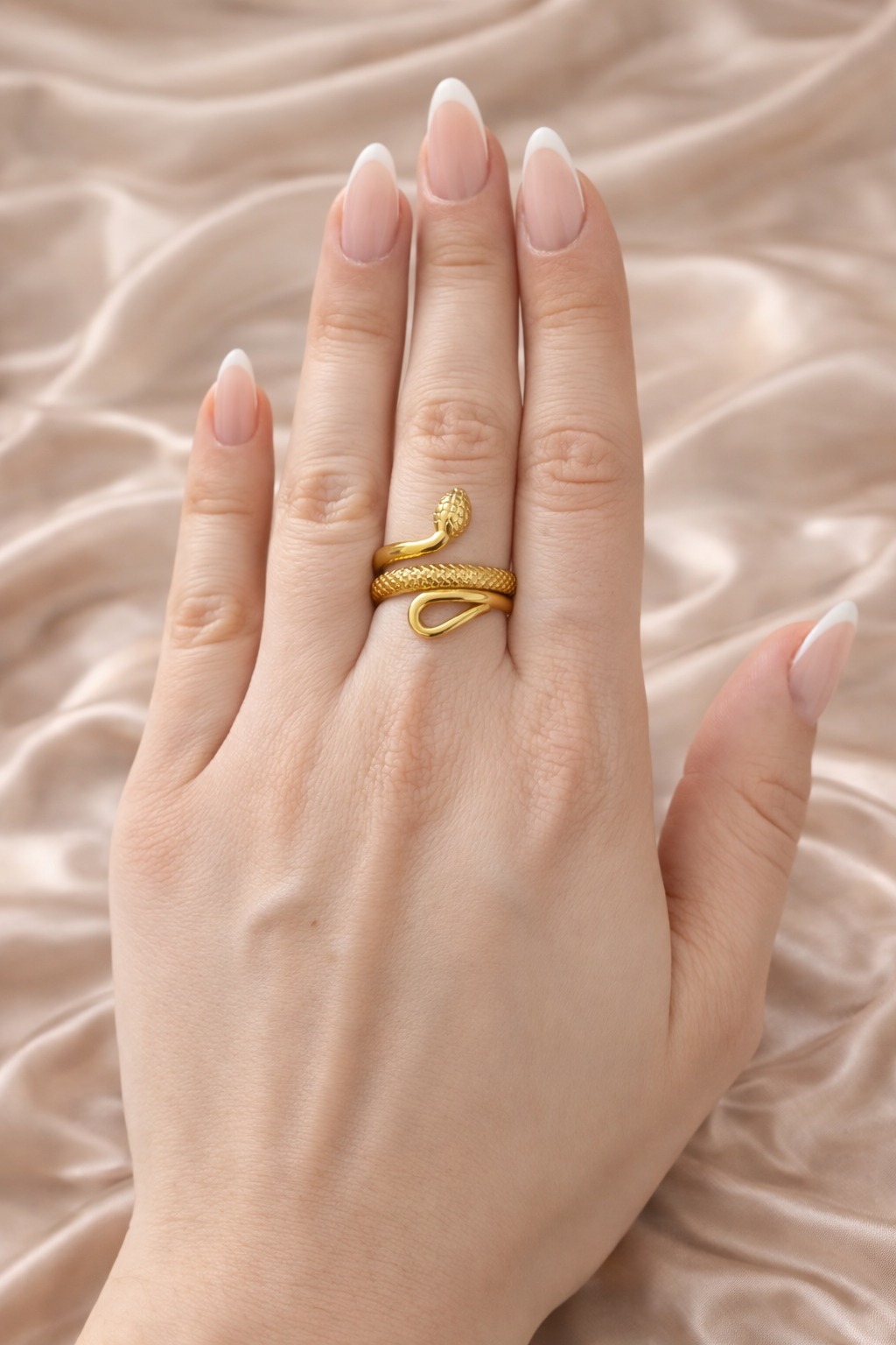 Serpentine Ring – Edelstahl mit 18K Goldvergoldung – Schlangen-Design | Alextra Jewelry