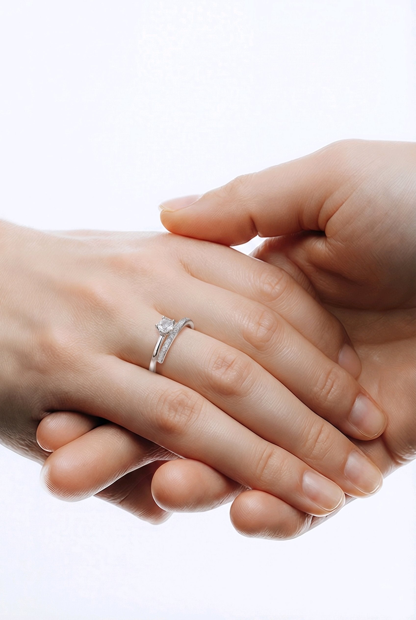 Spirale d'Amour Ring – Edelstahl in silberfarbener Ausführung & Zirkonia – Spiralform | Alextra Jewelry