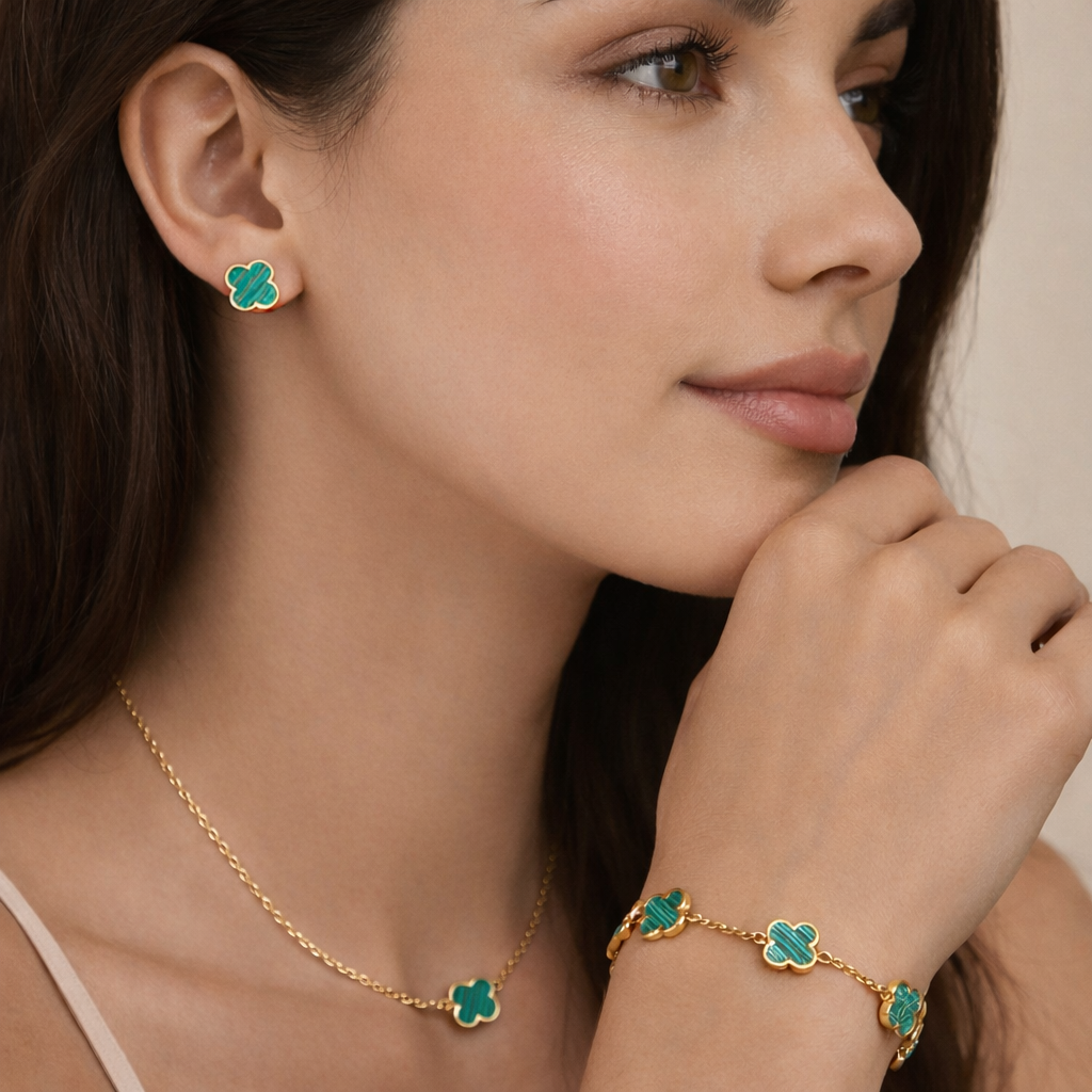 Trèfle Malachite Set – Edelstahl mit 18K Goldvergoldung – Kleeblatt & Malachit | Alextra Jewelry