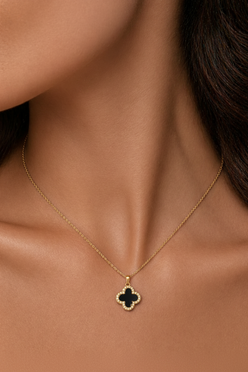 Trèfle Réversible Luxe Halskette – Edelstahl mit 18K Vergoldung – Kleeblatt Anhänger | Alextra Jewelry