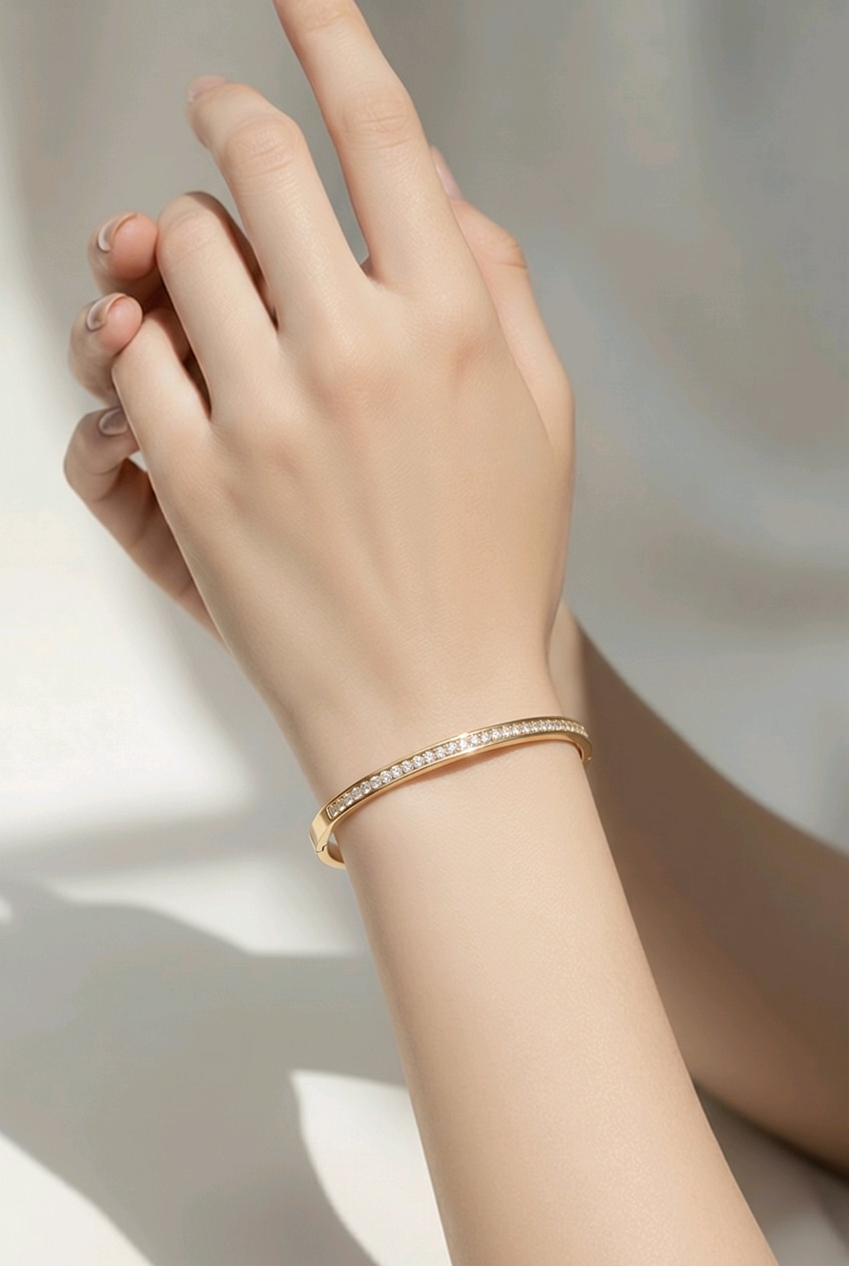 Vivienne Armband – Edelstahl mit 18K Goldvergoldung oder in silberfarbener Ausführung – Femmes Collection | Alextra Jewelry