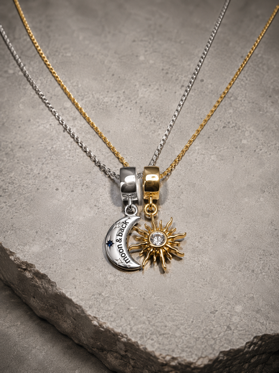 Sonne & Mond Collier Set – Sterlingsilber Partnerkette mit Mond- und Sonnen-Anhänger, Edelstahlketten in Silber und Gold, 42 cm