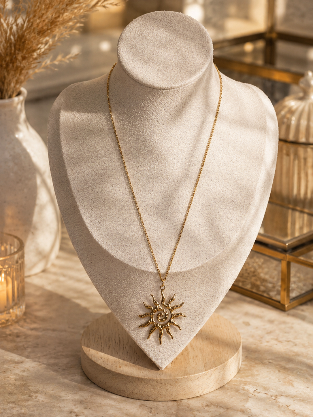 Sonnen Collier mit Sonnenanhänger aus Edelstahl mit 18K Goldvergoldung von Alextra Jewelry