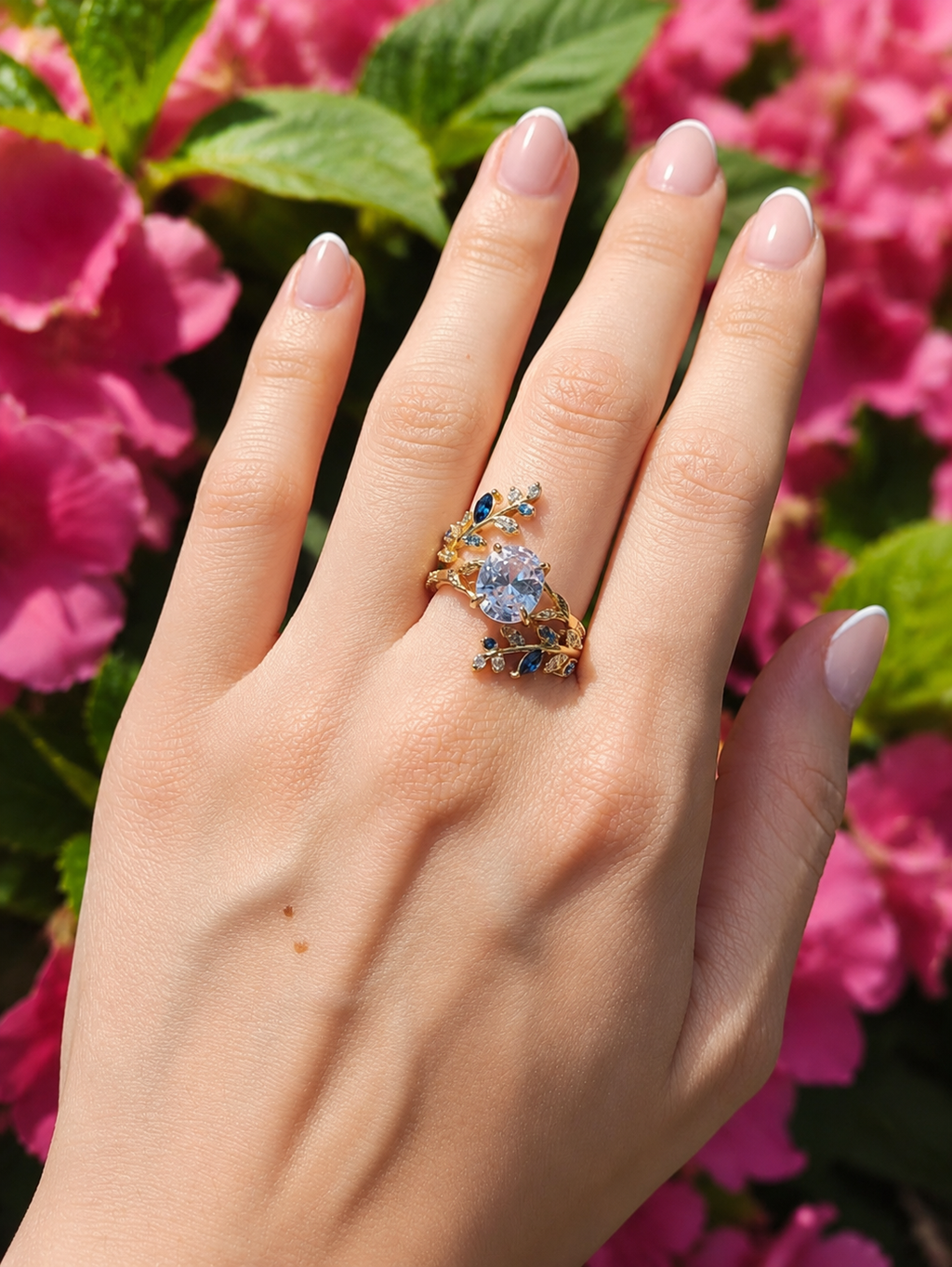 Blütentraum Kristallblau Ring