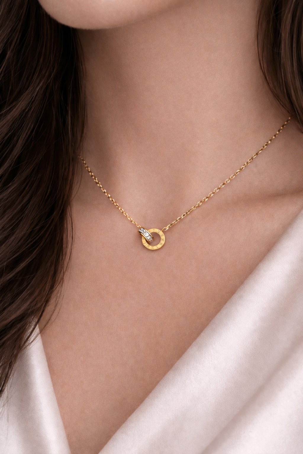 Tempus Éternel Halskette – Edelstahl mit 18K Vergoldung oder in silberfarbener Ausführung – Römische Ziffern | Alextra Jewelry
