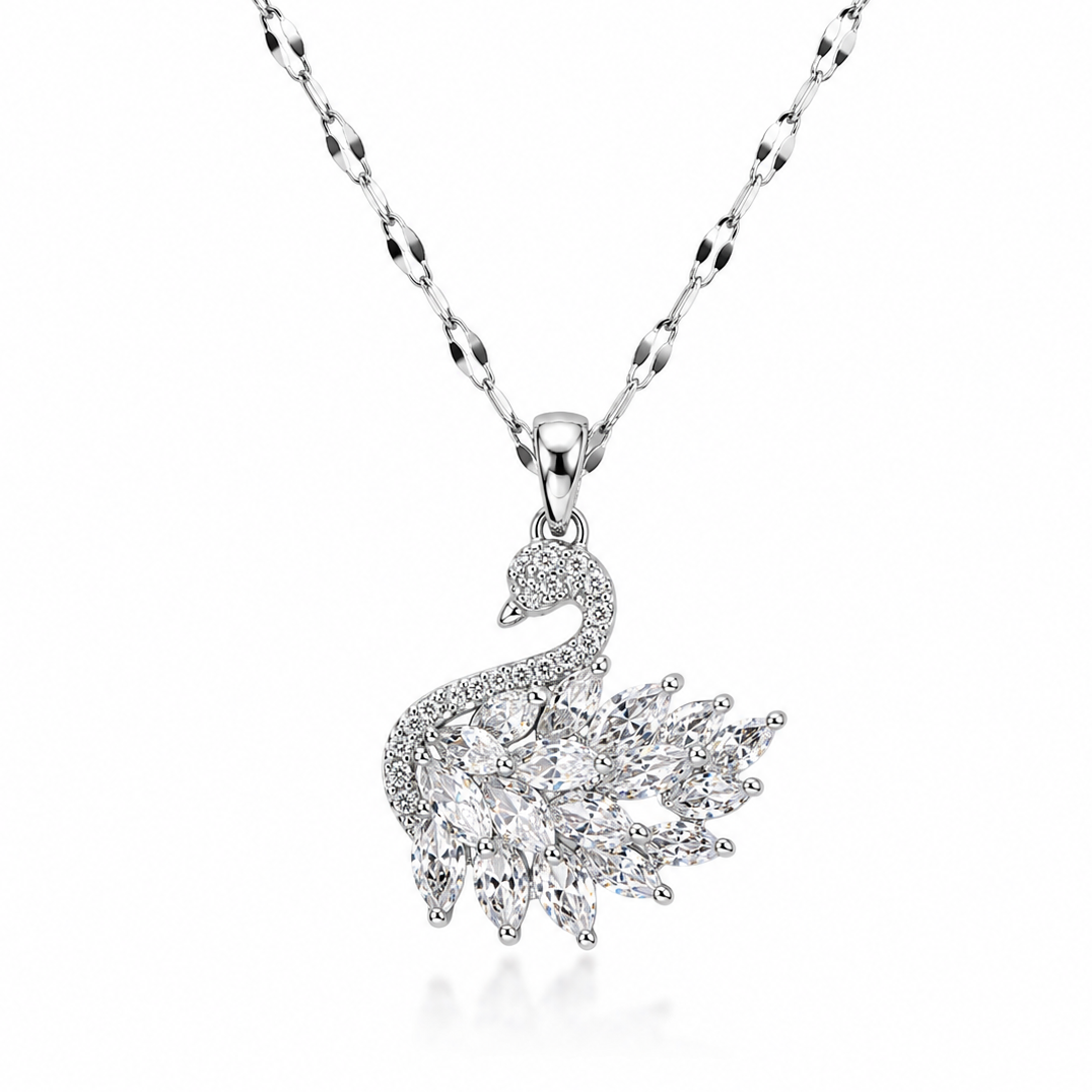 Cygne Éternel Collier Silber – Produktfoto auf weißem Hintergrund