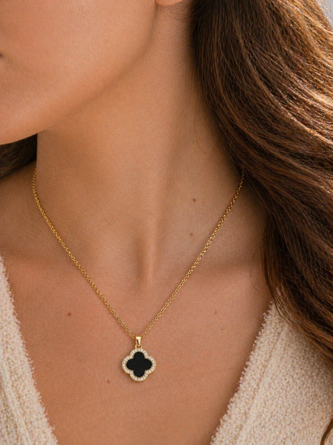 Trèfle Noir Collier – Gold, schwarzes Kleeblatt mit Zirkonia, drehbarer Anhänger, 18K Goldvergoldung
