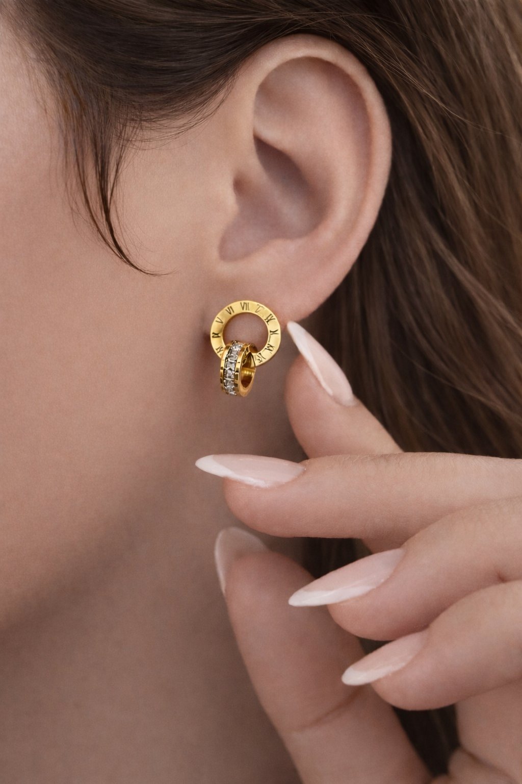 Tempus Éternel Ohrringe – Edelstahl mit 18K Goldvergoldung oder in silberfarbener Ausführung – Römische Ziffern | Alextra Jewelry