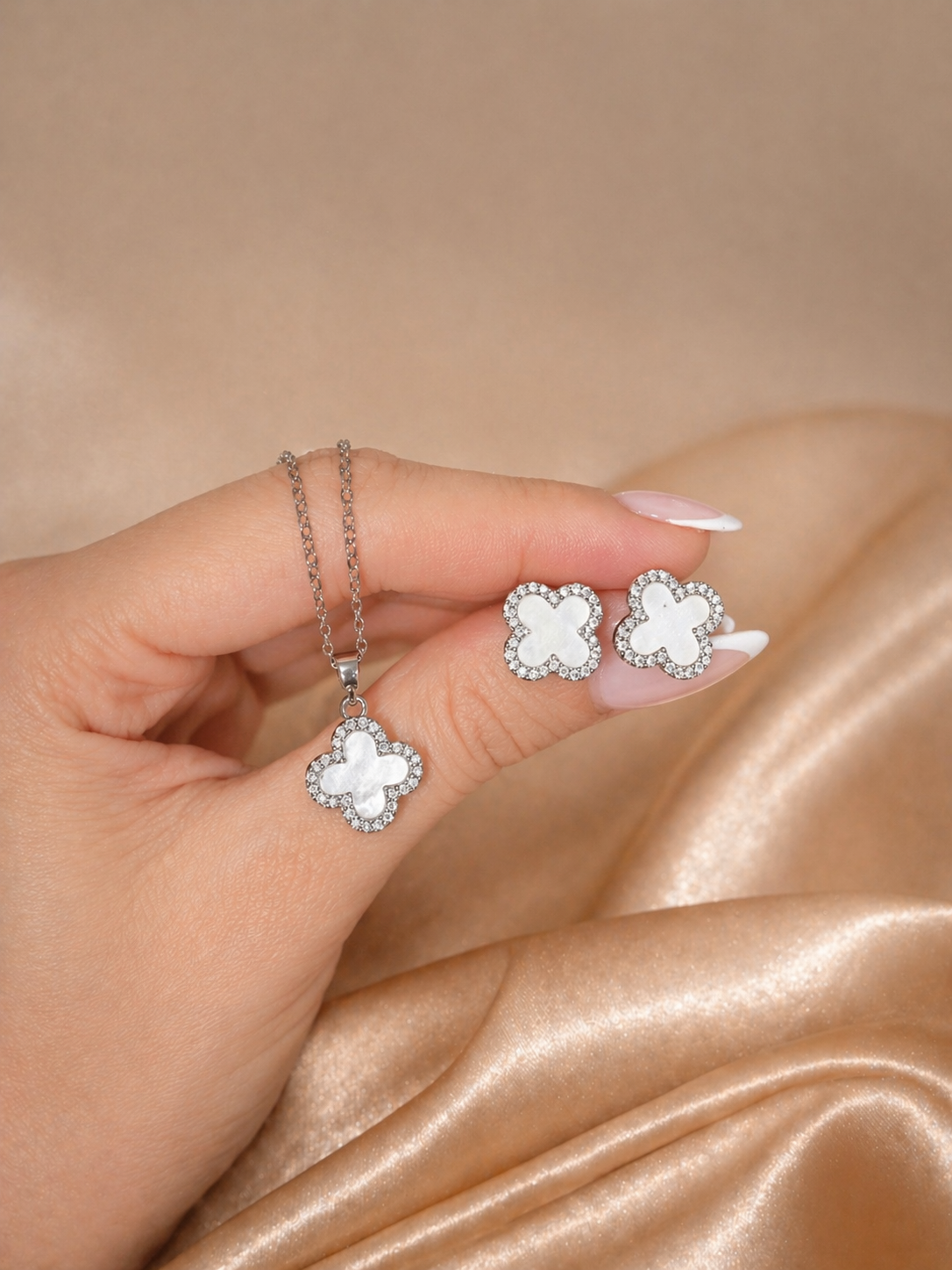 Trèfle Nacré Luxe Set