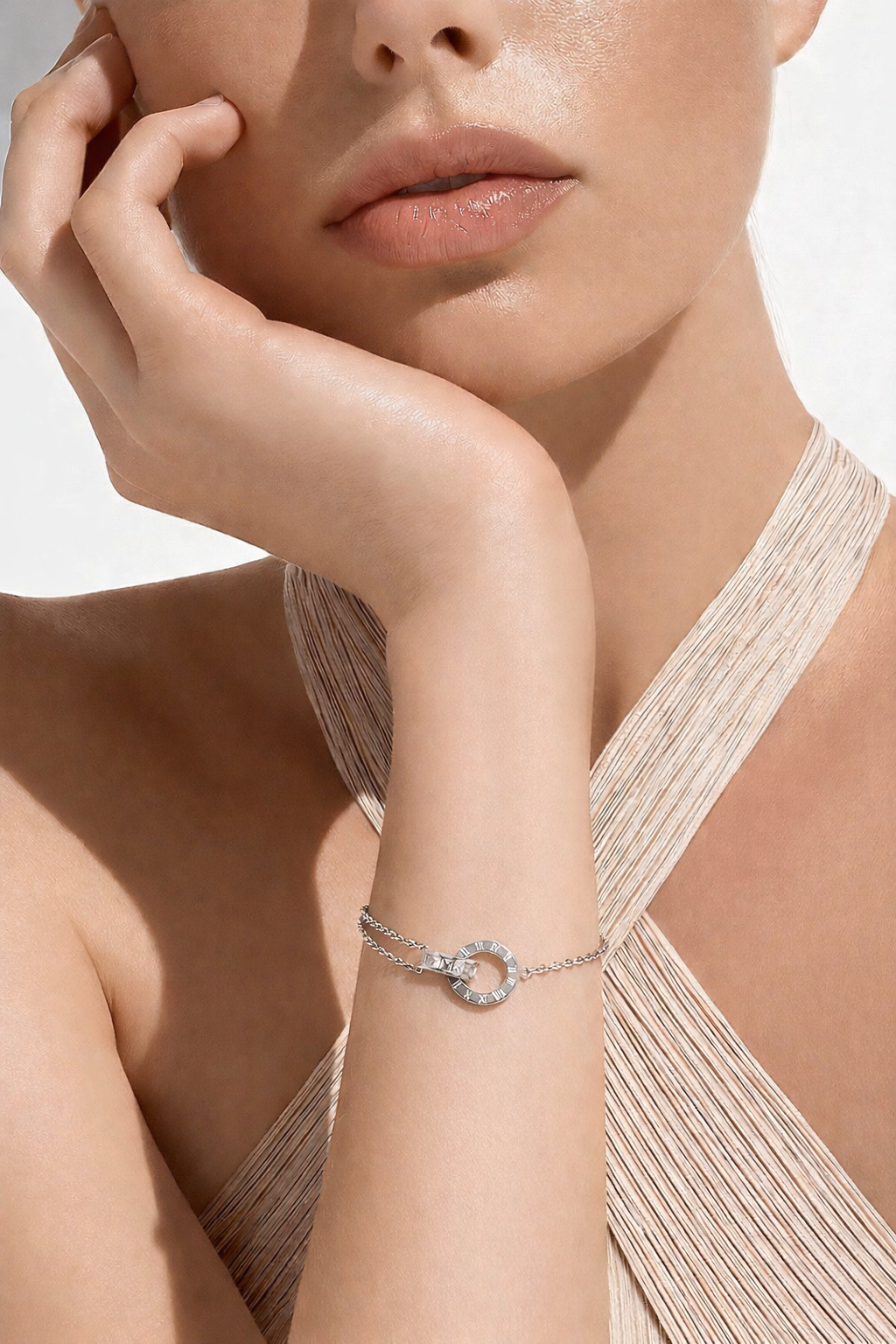 Tempus Éternel Armband – Edelstahl mit 18K Vergoldung oder in silberfarbener Ausführung – Römische Ziffern | Alextra Jewelry