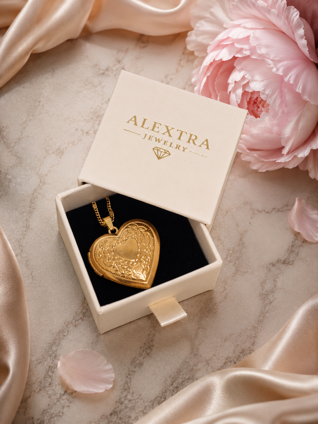 Herzmedaillon Halskette – Öffnender Herzanhänger mit Gravur | Alextra Jewelry