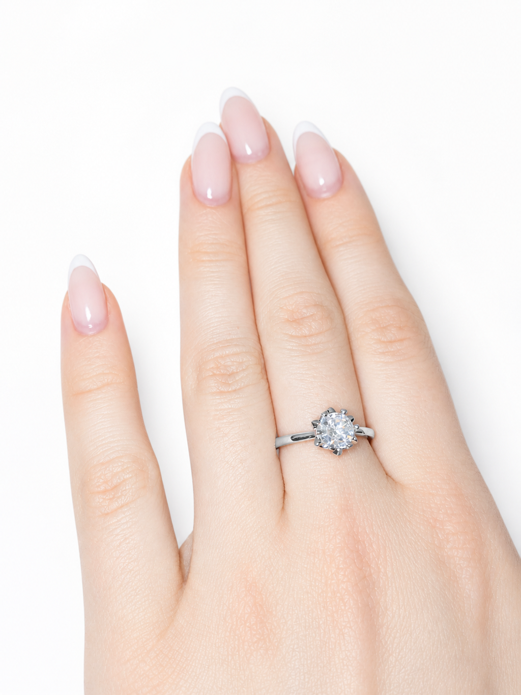 Thalia Ring – Zirkonia mit Sechskrallen und sechs glatten Blattornamenten, Edelstahl mit Platinbeschichtung